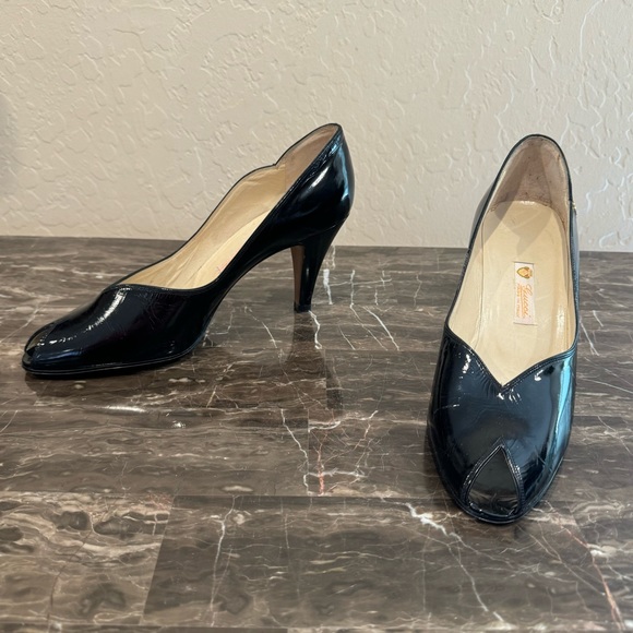 Vintage Gucci Patent Leather Peep Toe Pumps - Picture 1 of 16